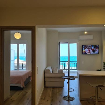 Grace Seaside Apartment ลูตรากี ภายนอก รูปภาพ