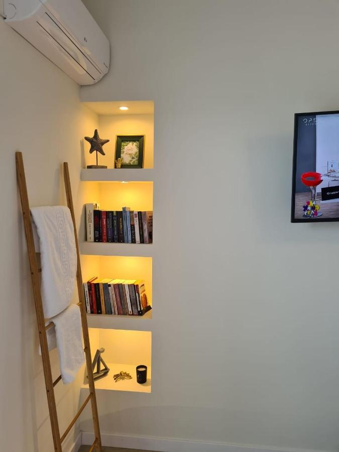 Grace Seaside Apartment ลูตรากี ภายนอก รูปภาพ