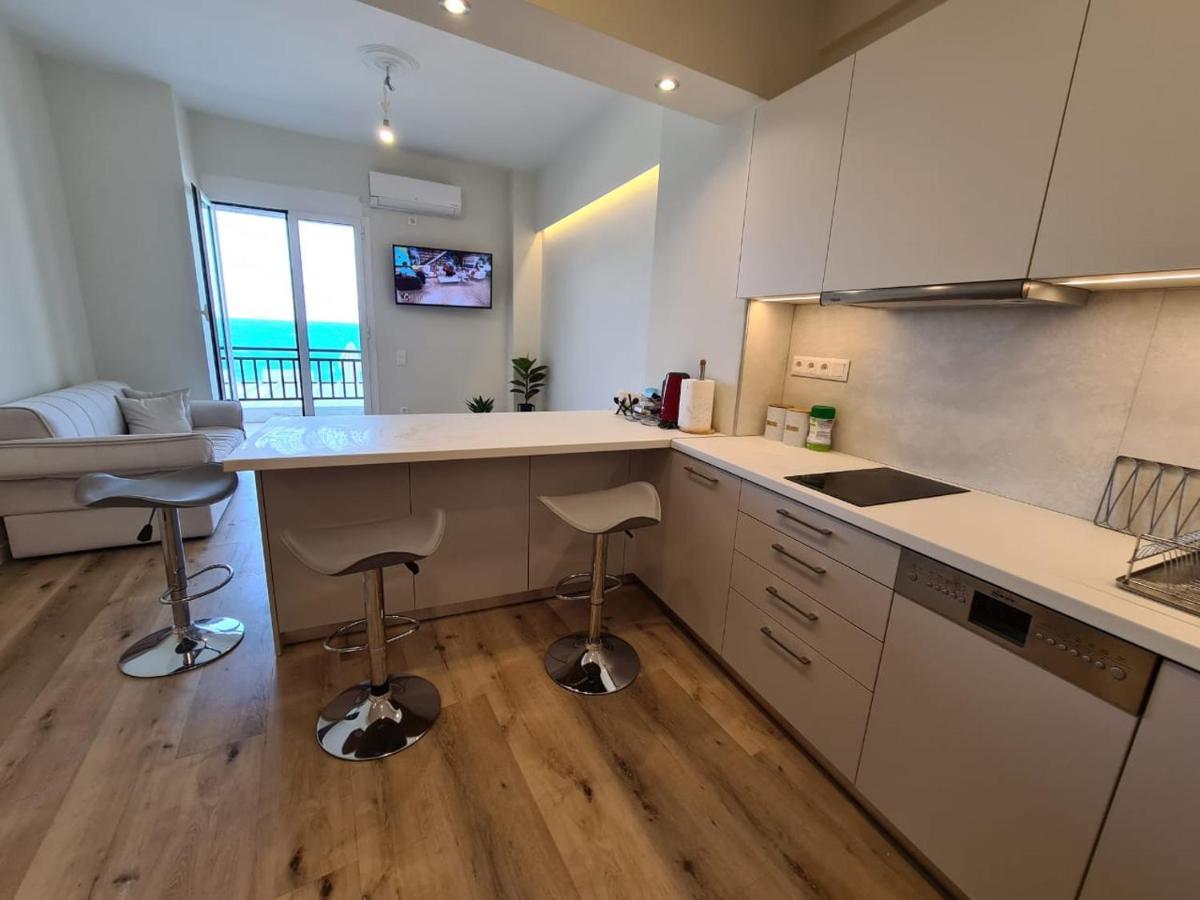 Grace Seaside Apartment ลูตรากี ภายนอก รูปภาพ