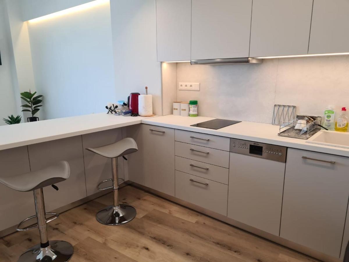 Grace Seaside Apartment ลูตรากี ภายนอก รูปภาพ