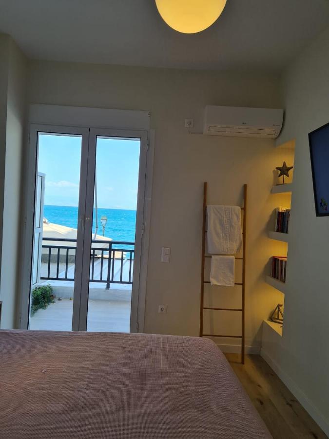 Grace Seaside Apartment ลูตรากี ภายนอก รูปภาพ