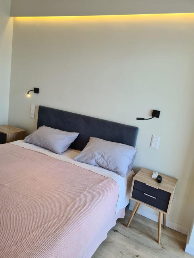 Grace Seaside Apartment ลูตรากี ภายนอก รูปภาพ