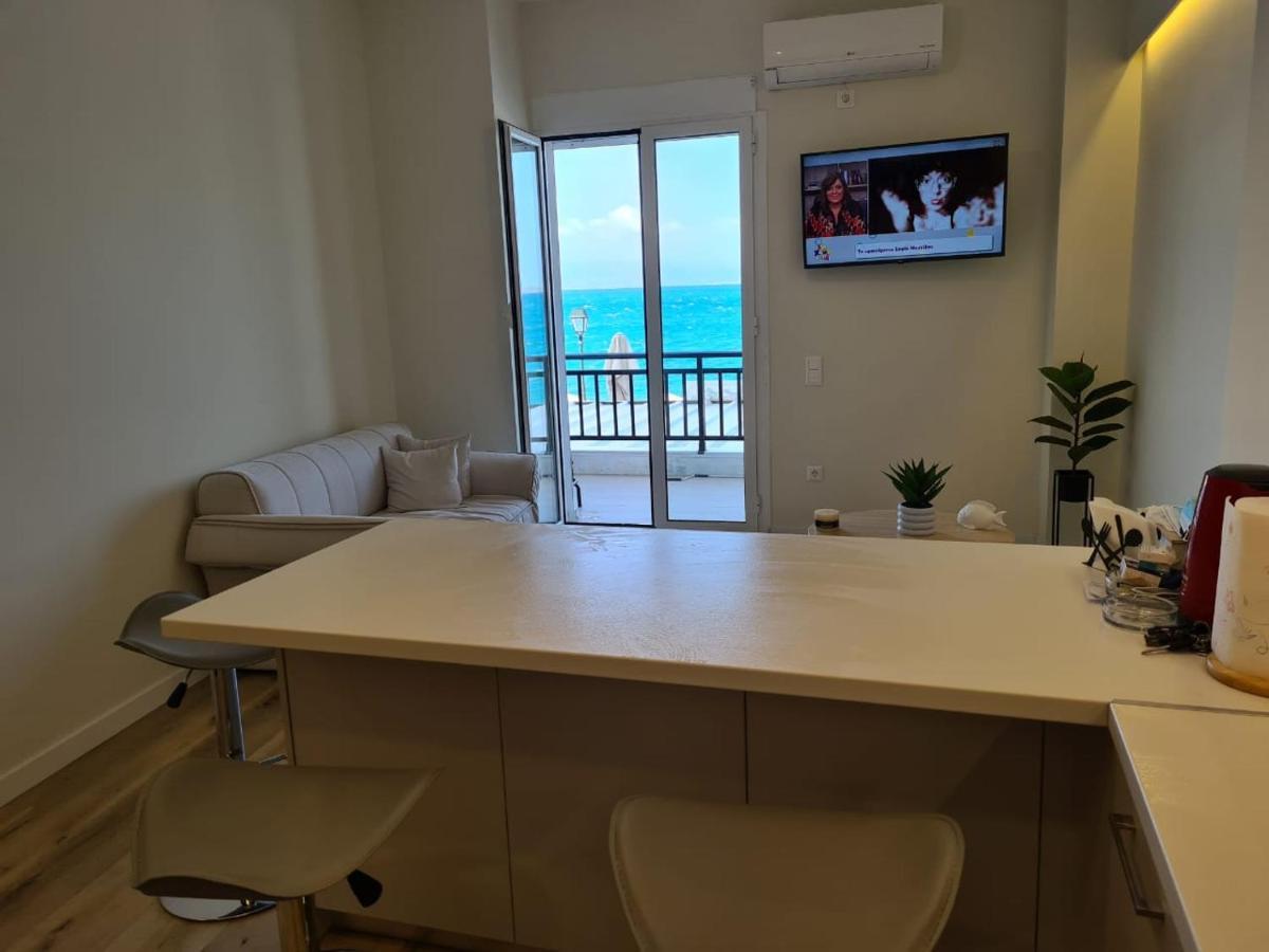 Grace Seaside Apartment ลูตรากี ภายนอก รูปภาพ