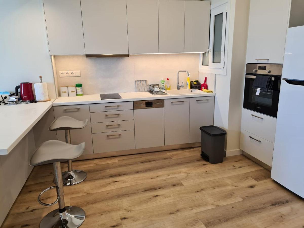 Grace Seaside Apartment ลูตรากี ภายนอก รูปภาพ